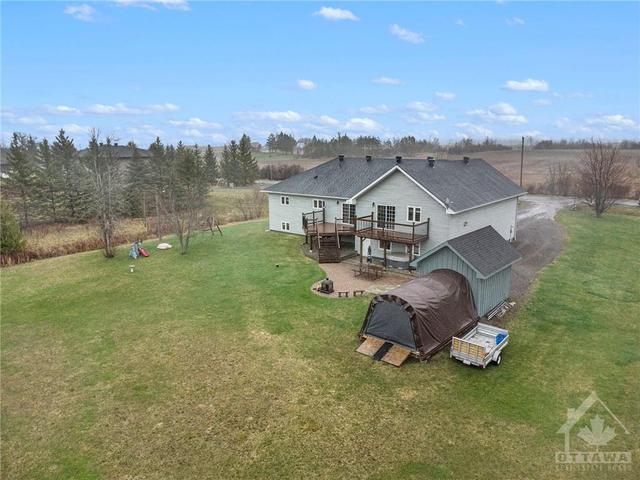11961 Cloverdale Road, House detached with 4 bedrooms, 3 bathrooms and 12 parking in North Dundas ON | Image 28