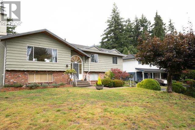 2293 Berkley Avenue, House detached with 6 bedrooms, 2 bathrooms and 5 parking in North Vancouver BC | Image 20