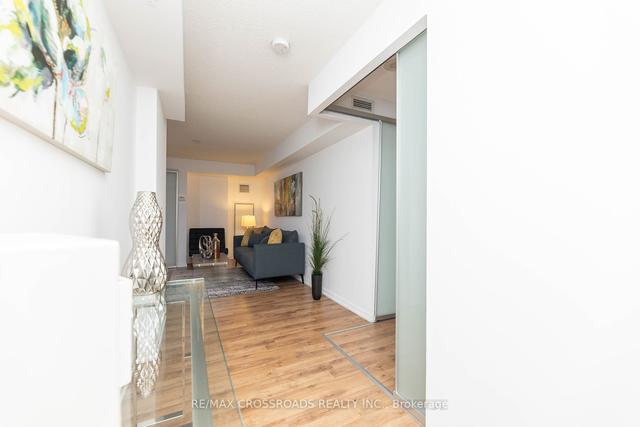 522 - 20 Joe Shuster Way, Condo with 2 bedrooms, 2 bathrooms and 1 parking in Toronto ON | Image 20