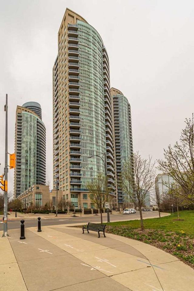 1806 - 90 Absolute Ave, Condo with 2 bedrooms, 2 bathrooms and 1 parking in Mississauga ON | Image 12