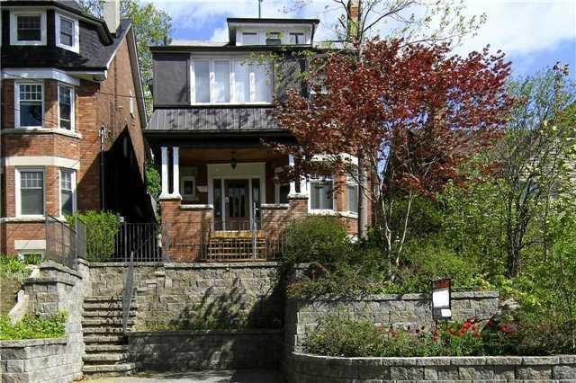 10 Rosemount Ave, House detached with 4 bedrooms, 5 bathrooms and 1 parking in Toronto ON | Image 1