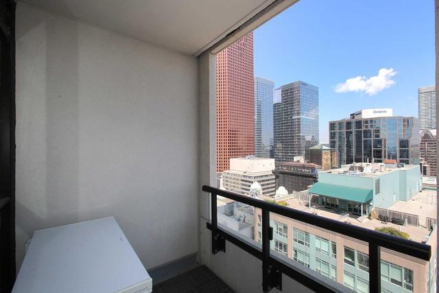 2904 - 88 Scott St, Condo with 2 bedrooms, 2 bathrooms and 1 parking in Toronto ON | Image 22