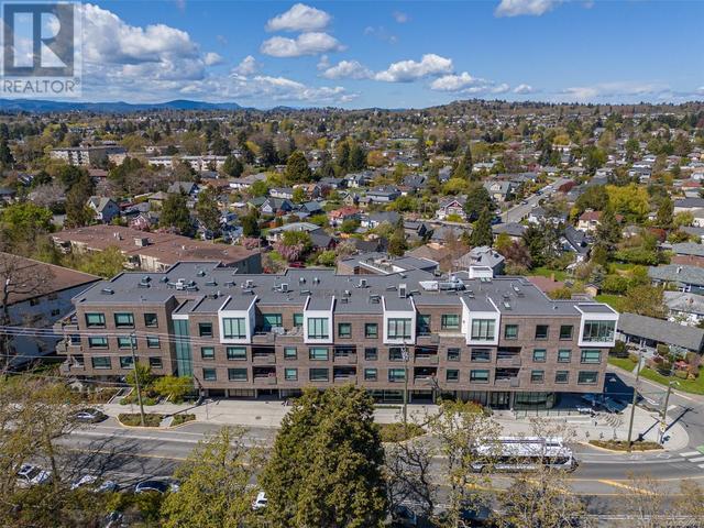 214 - 2285 Bowker Ave, Condo with 2 bedrooms, 2 bathrooms and 1 parking in Oak Bay BC | Image 37