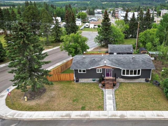4920 47 Avenue, House detached with 5 bedrooms, 2 bathrooms and 2 parking in Yellowhead County AB | Image 45