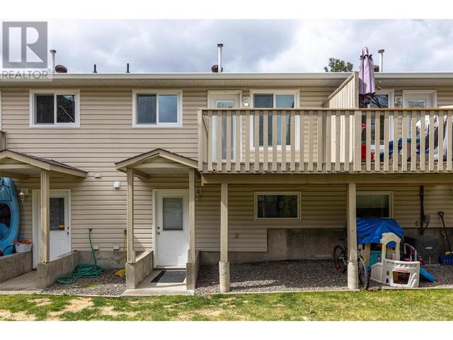 2729 Riffington Place, House attached with 2 bedrooms, 1 bathrooms and 2 parking in West Kelowna BC | Image 22