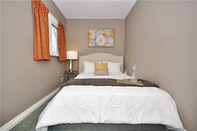 364 Irene Dr, House detached with 2 bedrooms, 1 bathrooms and 7 parking in Georgina ON | Image 9