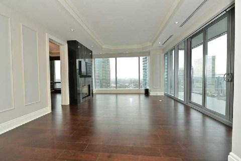 2303 - 55 Scollard St, Condo with 2 bedrooms, 3 bathrooms and 2 parking in Toronto ON | Image 3