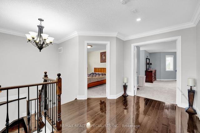 6929 Golden Hills Way, House detached with 4 bedrooms, 4 bathrooms and 4 parking in Mississauga ON | Image 15