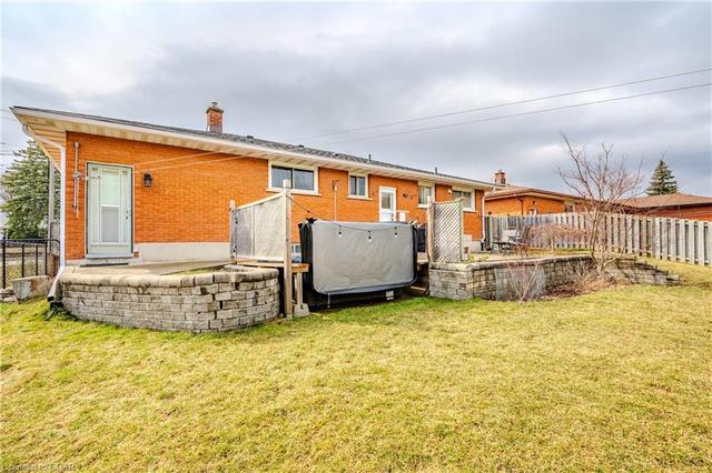 187 Victoria Road N, House detached with 4 bedrooms, 2 bathrooms and 6 parking in Guelph ON | Image 33