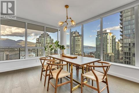 130x - 620 Cardero Street, Condo with 2 bedrooms, 2 bathrooms and 2 parking in Vancouver BC | Card Image