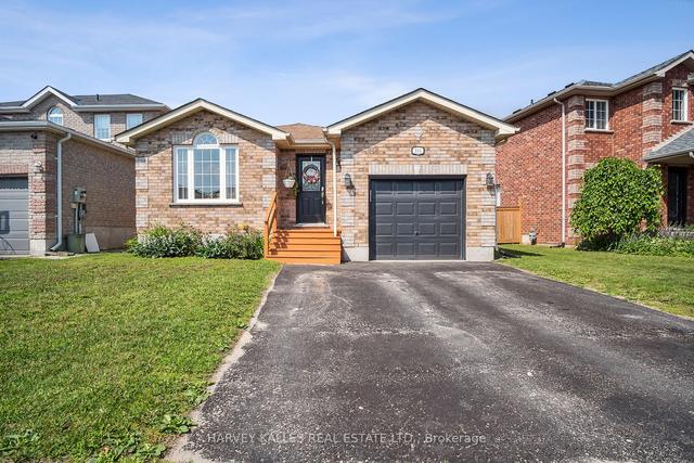 113 Gore Dr, House detached with 3 bedrooms, 2 bathrooms and 3 parking in Barrie ON | Image 1