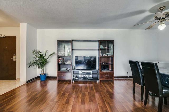 308 - 20 Gilder Dr, Condo with 2 bedrooms, 1 bathrooms and 1 parking in Toronto ON | Image 9