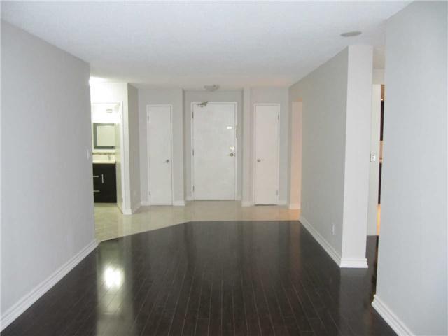 1201 - 155 Hillcrest Ave, Condo with 1 bedrooms, 1 bathrooms and 1 parking in Mississauga ON | Image 7