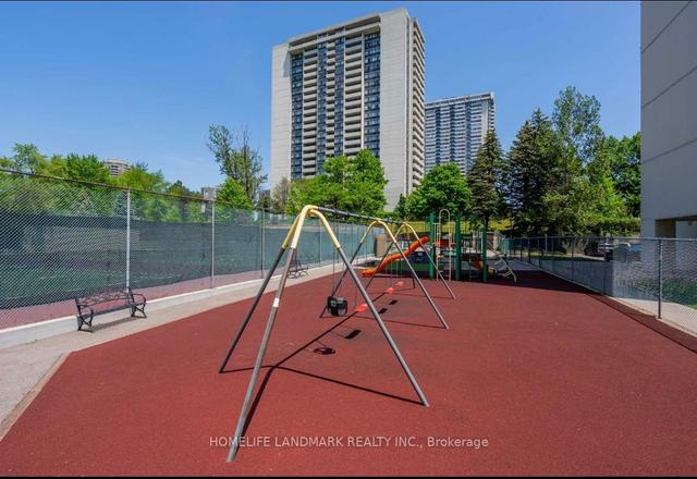 1402 - 177 Linus Rd E, Condo with 2 bedrooms, 1 bathrooms and 1 parking in Toronto ON | Image 20
