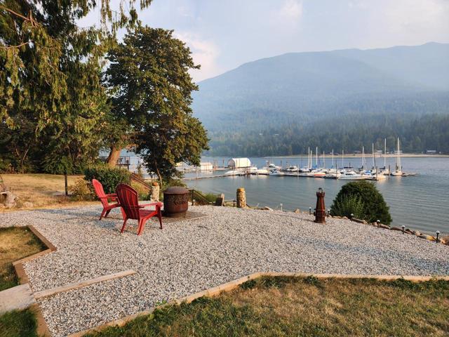 8350 Busk Road, House detached with 4 bedrooms, 3 bathrooms and 5 parking in Central Kootenay E BC | Image 30