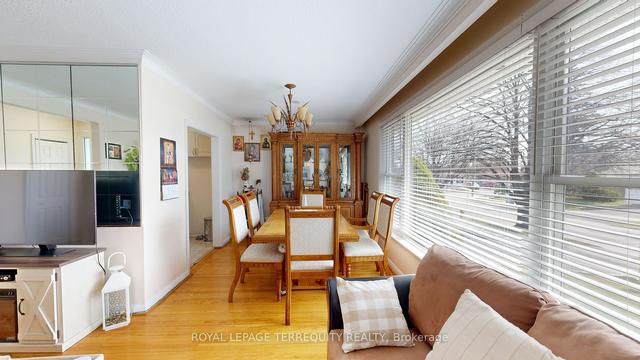 8 Gentian Dr, House detached with 3 bedrooms, 2 bathrooms and 7 parking in Toronto ON | Image 33