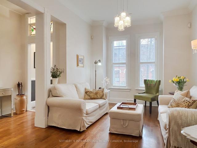 128 Spruce St, House attached with 2 bedrooms, 2 bathrooms and 2 parking in Toronto ON | Image 26