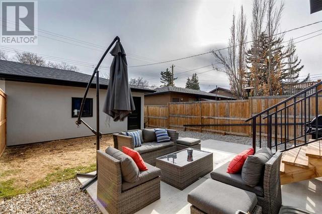 727 23 Avenue Nw, House detached with 4 bedrooms, 4 bathrooms and 2 parking in Calgary AB | Image 46