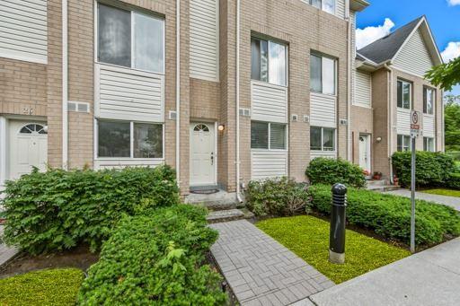 27 - 3642 Kingston Rd, Townhouse with 4 bedrooms, 2 bathrooms and 1 parking in Toronto ON | Image 2