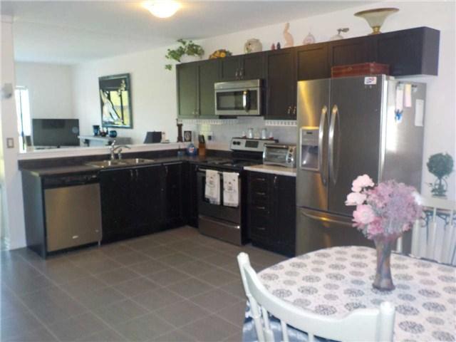 32 White Dr, House detached with 2 bedrooms, 2 bathrooms and 2 parking in Port Hope ON | Image 3