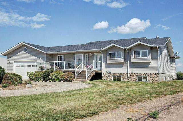 251073 Township Road 232 Township, House detached with 3 bedrooms, 2 bathrooms and 10 parking in Wheatland County AB | Image 28