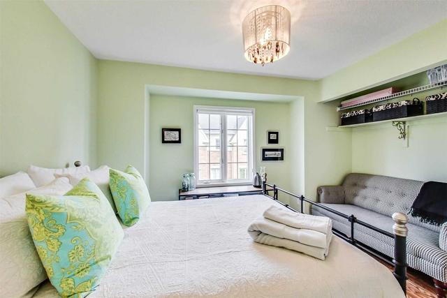 th4 - 130 Tenth St, Townhouse with 2 bedrooms, 3 bathrooms and 2 parking in Toronto ON | Image 6