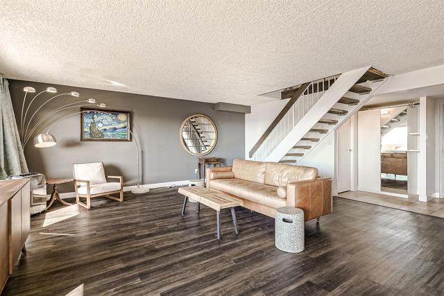 2911 - 221 6 Avenue Se, Condo with 2 bedrooms, 1 bathrooms and 1 parking in Calgary AB | Image 10