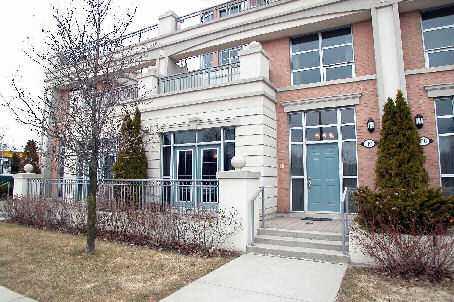 th06 - 10 Old York Mills Rd, Townhouse with 3 bedrooms, 3 bathrooms and 2 parking in Toronto ON | Image 1