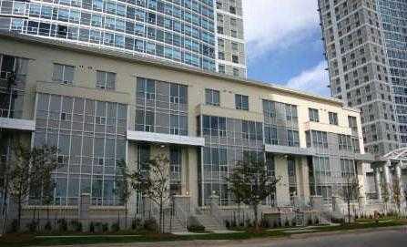 th321 - 38 Lee Centre Dr, Townhouse with 3 bedrooms, 2 bathrooms and 2 parking in Toronto ON | Image 1