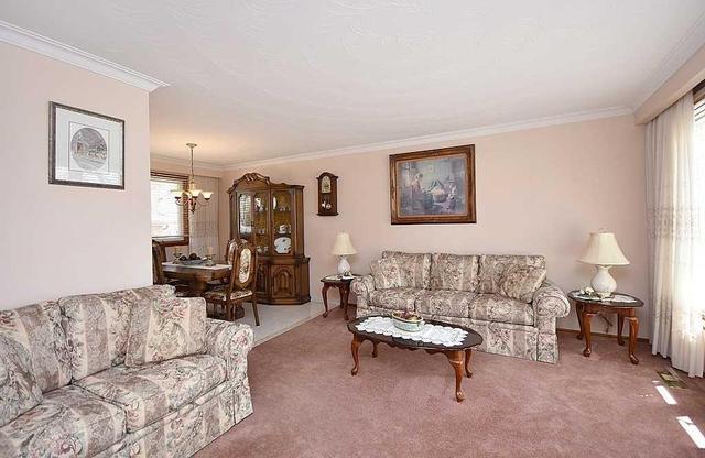 3041 Franze Dr, House detached with 3 bedrooms, 2 bathrooms and 6 parking in Mississauga ON | Image 6