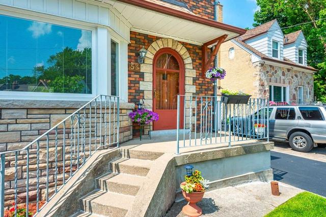 53 Glenwood Cres, House detached with 3 bedrooms, 2 bathrooms and 3 parking in Toronto ON | Image 23