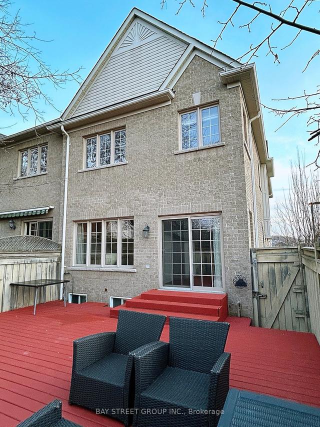 15 - 320 Ravineview Dr, House attached with 3 bedrooms, 4 bathrooms and 2 parking in Vaughan ON | Image 36