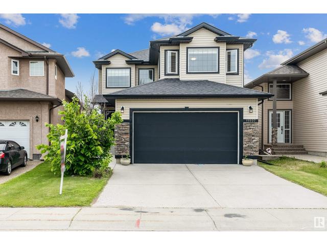 11507 174 Av Nw, House detached with 4 bedrooms, 2 bathrooms and 2 parking in Edmonton AB | Card Image