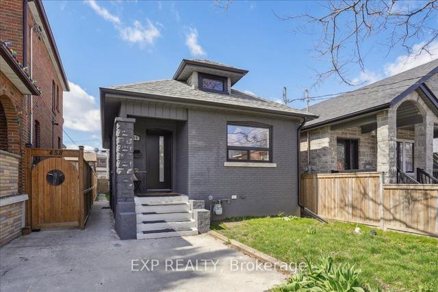 upper - 464 Maybank Ave, House detached with 3 bedrooms, 1 bathrooms and 1 parking in Toronto ON | Image 1