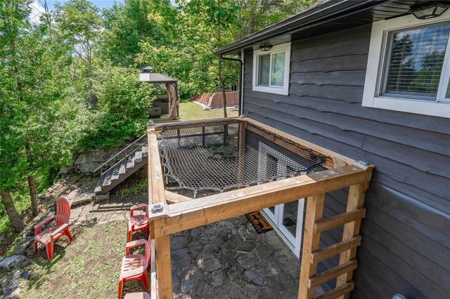143 Hwy 612, House detached with 2 bedrooms, 3 bathrooms and 22 parking in Georgian Bay ON | Image 16
