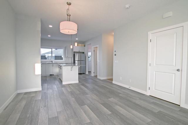 234 Legacy Reach Crescent, Home with 3 bedrooms, 2 bathrooms and 4 parking in Calgary AB | Image 7