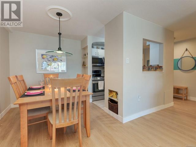 107 - 2050 White Birch Rd, Condo with 1 bedrooms, 1 bathrooms and 1 parking in Sidney BC | Image 6