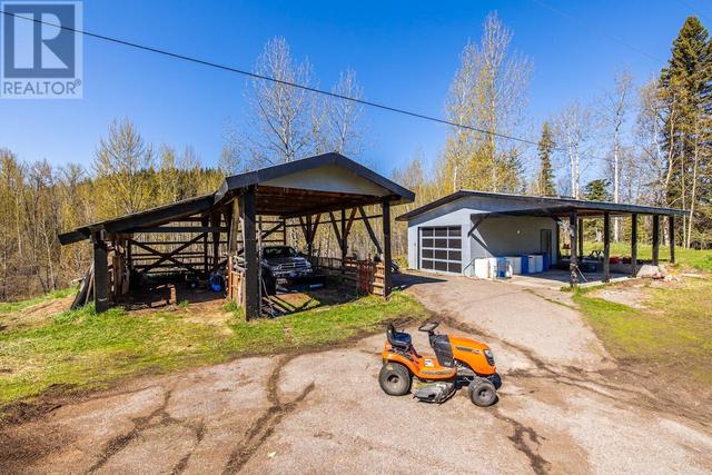 11335 Lake Creek Road, House detached with 2 bedrooms, 1 bathrooms and null parking in Fraser Fort George E BC | Image 6