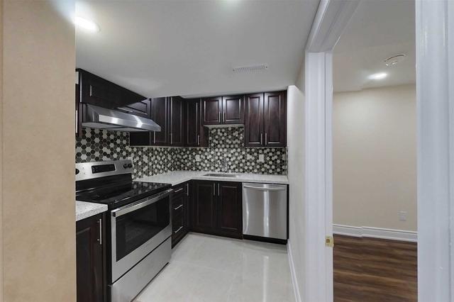 80 Kanashiro St, House detached with 2 bedrooms, 1 bathrooms and 2 parking in Brampton ON | Image 17