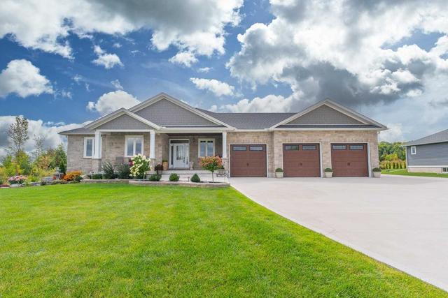 151 Ishwar Dr, House detached with 3 bedrooms, 3 bathrooms and 11 parking in Georgian Bluffs ON | Image 12