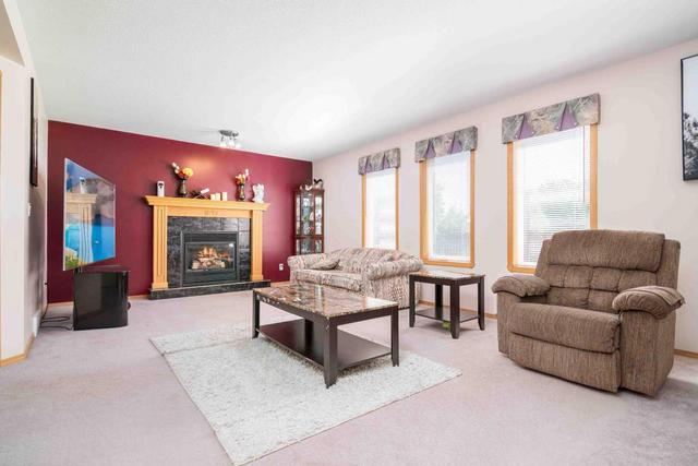 52 Storrs Crescent Se, House detached with 4 bedrooms, 3 bathrooms and 2 parking in Medicine Hat AB | Image 11