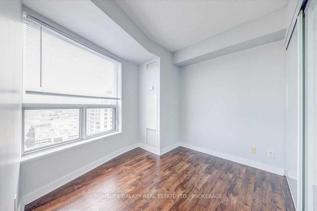 2603 - 38 Lee Center Dr, Condo with 2 bedrooms, 2 bathrooms and 1 parking in Toronto ON | Image 9