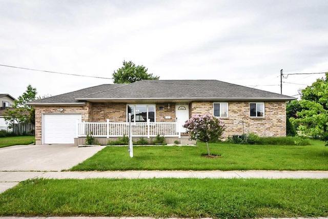 501 Sutherland Ave, House detached with 3 bedrooms, 2 bathrooms and 2 parking in Welland ON | Image 1
