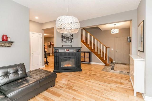 11 Oakmont Ave, House detached with 3 bedrooms, 4 bathrooms and 4 parking in Oro Medonte ON | Image 5