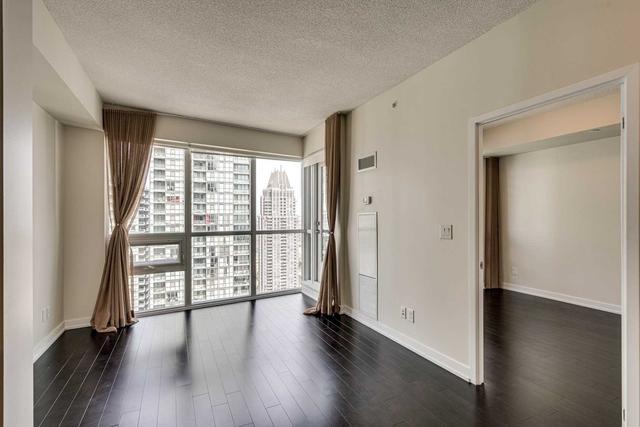 3205 - 510 Curran Pl, Condo with 1 bedrooms, 1 bathrooms and 2 parking in Mississauga ON | Image 3
