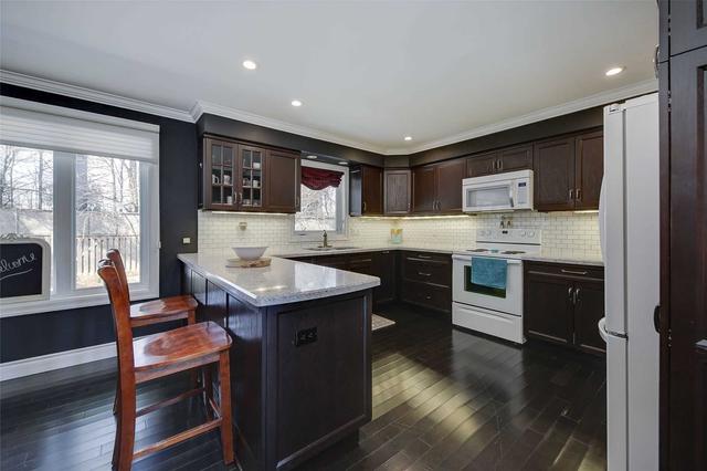 3488 13 Line N, House detached with 3 bedrooms, 2 bathrooms and 10 parking in Oro Medonte ON | Image 3
