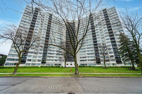 703 - 530 Lolita Gdns, Condo with 3 bedrooms, 1 bathrooms and 1 parking in Mississauga ON | Card Image