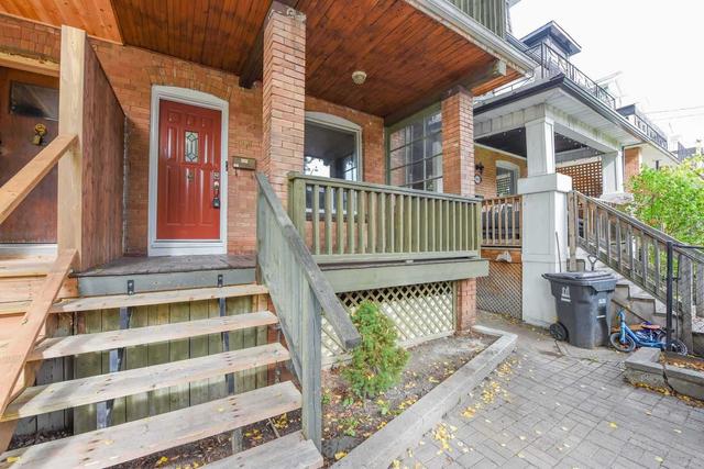 114 Marchmount Rd, House semidetached with 3 bedrooms, 4 bathrooms and 1 parking in Toronto ON | Image 1