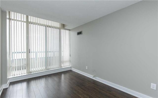 Uph110 - 550 Webb Dr, Condo with 2 bedrooms, 2 bathrooms and 2 parking in Mississauga ON | Image 16