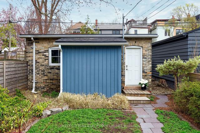 252 Withrow Ave, House detached with 4 bedrooms, 3 bathrooms and 2 parking in Toronto ON | Image 33